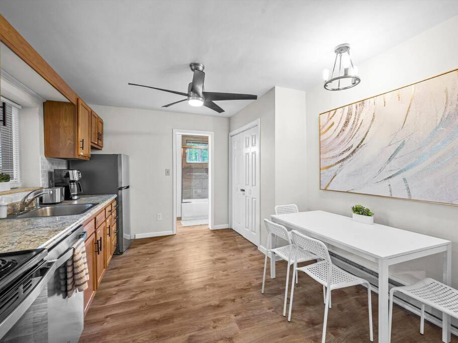 Bloomfield, Pittsburgh Large And Accessible 3 Bedroom Apr With Free Parking Экстерьер фото