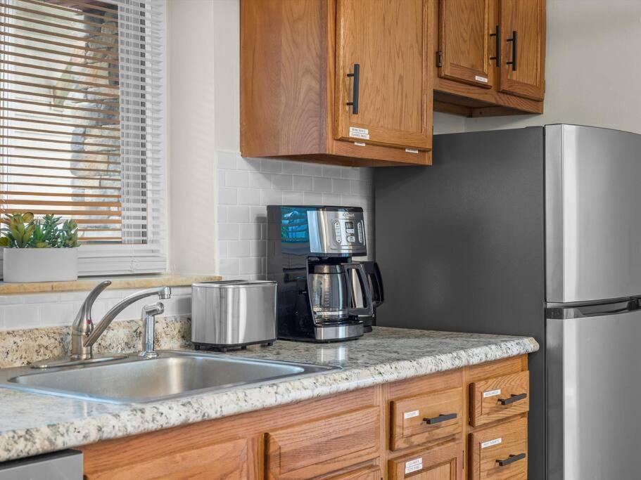 Bloomfield, Pittsburgh Large And Accessible 3 Bedroom Apr With Free Parking Экстерьер фото