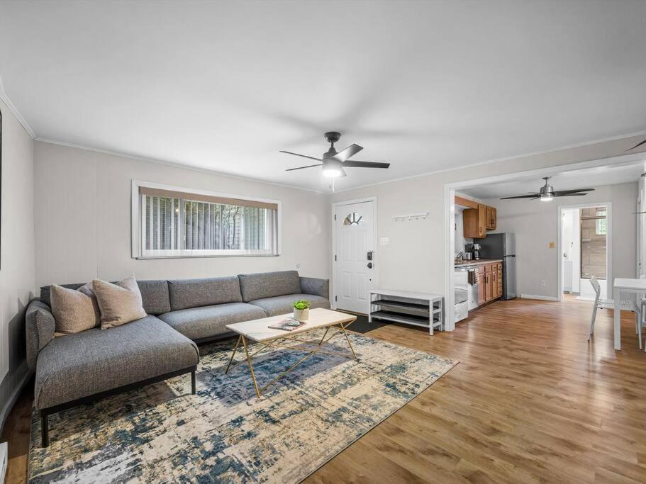 Bloomfield, Pittsburgh Large And Accessible 3 Bedroom Apr With Free Parking Экстерьер фото